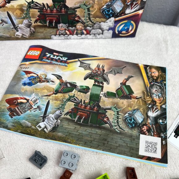 Lego Thor Love and Thunder 76207 Attack on New Asgard Marvel Studios 2022 - Picture 5 of 8